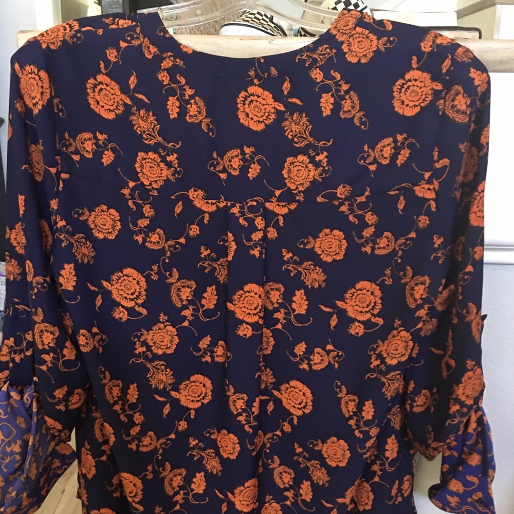 Tunic - Picture 4 of 6